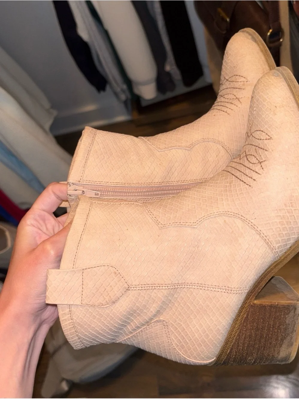 Dirty Laundry Cream Textured Western Ankle Boots